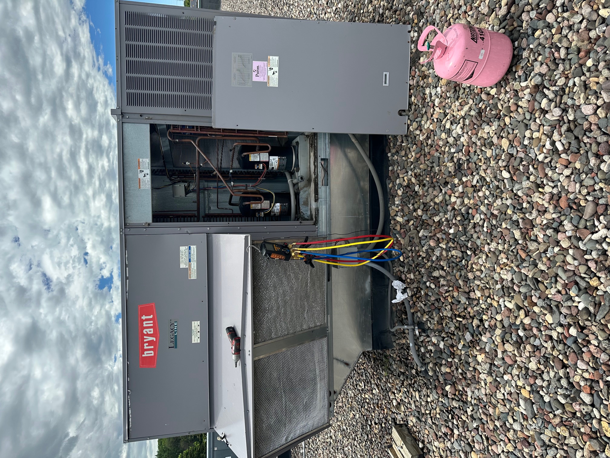 Repair, service and maintenance RTU AC unit